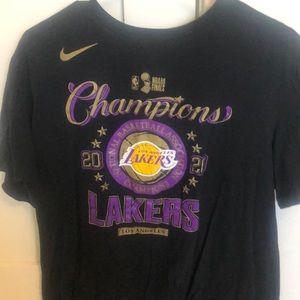 Black LOS ANGELES LAKERS NBA FINALS CHAMPIONS 2020 T-SHIRT